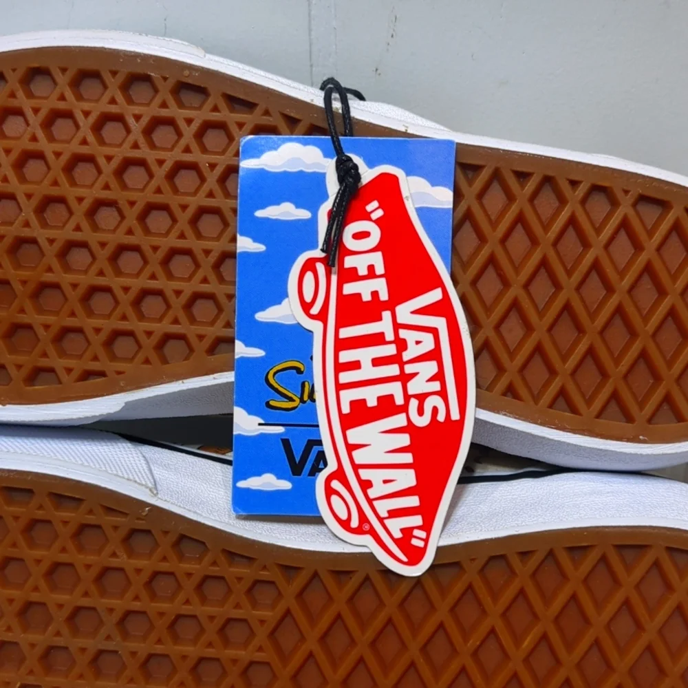 Vans x The Simpsons Kids Slip-On Shoes Size 3 – Santa’s Little Helper & Snowball